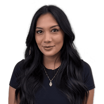 Portrait of Lindsay, a professional stylist at Headlines The Salon, showcasing their expertise and style.