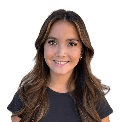 Portrait of Isabella, a professional stylist at Headlines The Salon, showcasing their expertise and style.
